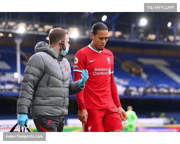 内维尔怒评利物浦防线崩塌姆伯莫闪击暴露范戴克失位之痛